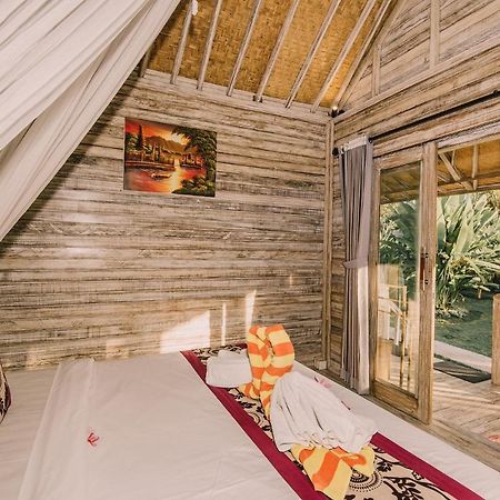Hotel The Bridge Huts Lembongan Exterior foto