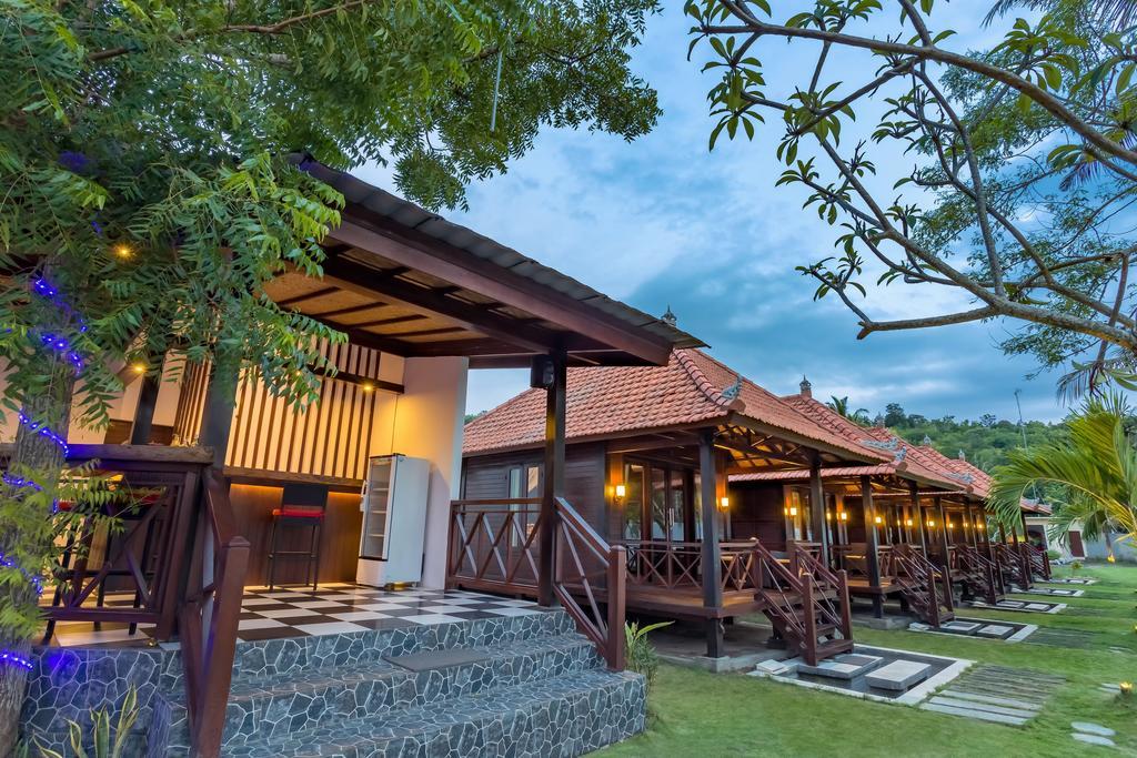 Hotel The Bridge Huts Lembongan Exterior foto