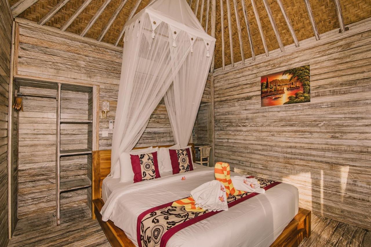 Hotel The Bridge Huts Lembongan Exterior foto